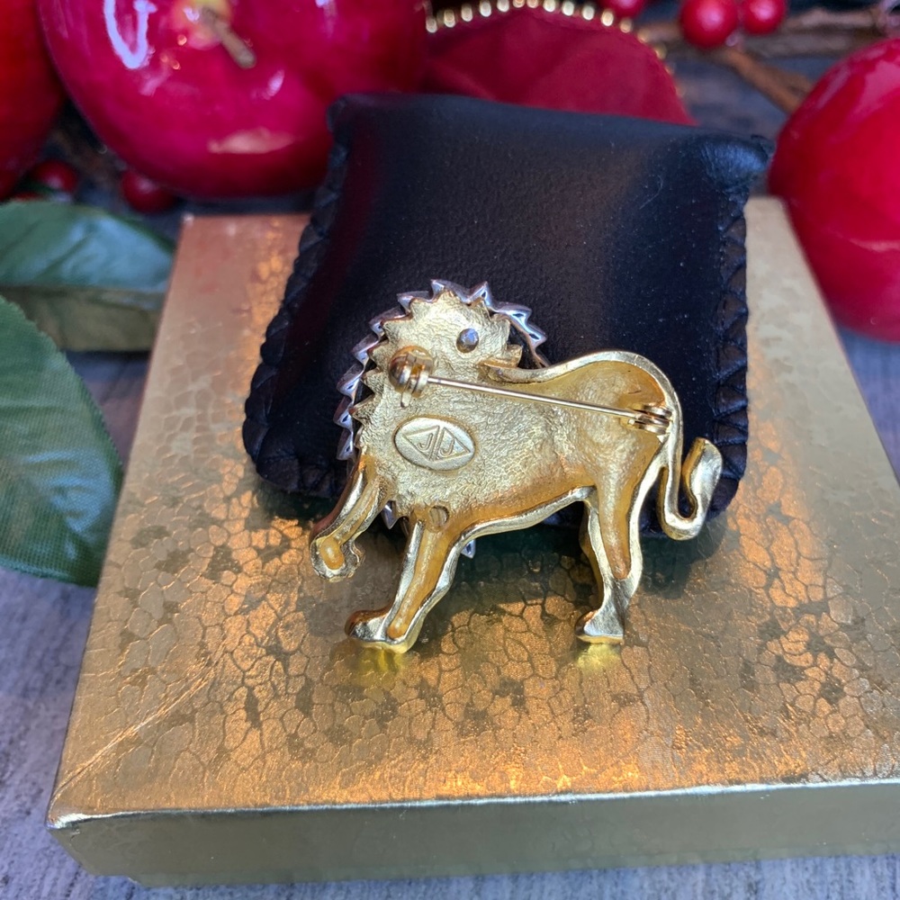 Judith Jack Vintage Lion Marcasite Brooch - Picture 4 of 6